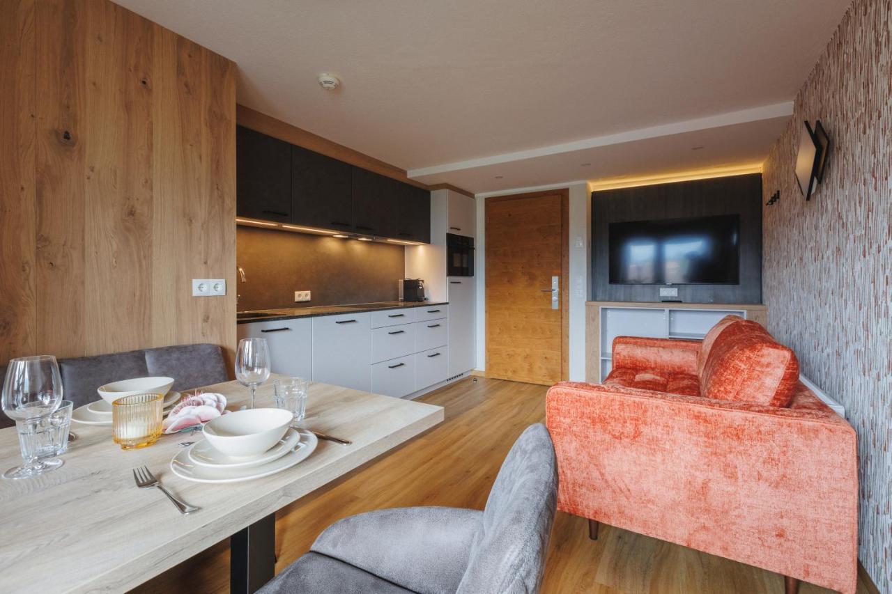 Hin&Weg Das Aparthotel Ried im Zillertal Bagian luar foto