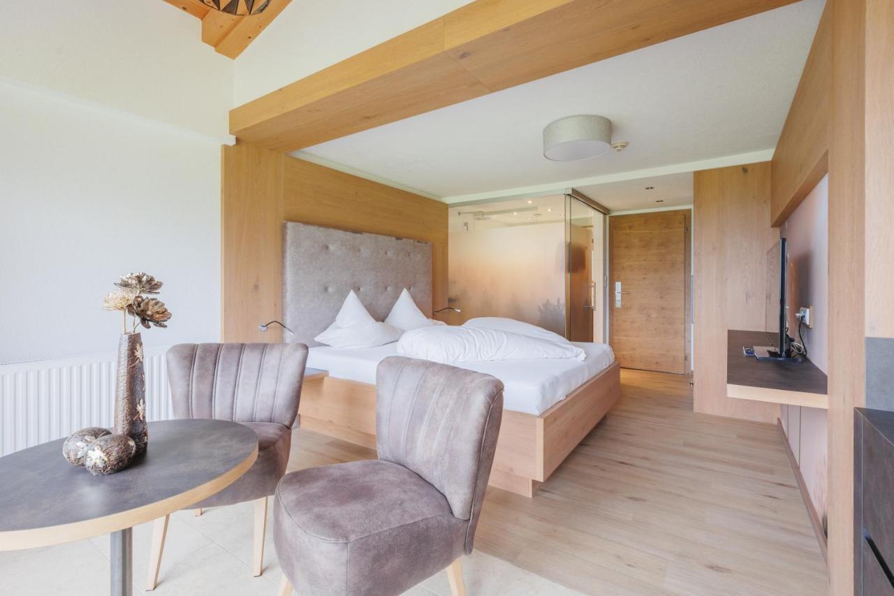 Hin&Weg Das Aparthotel Ried im Zillertal Bagian luar foto