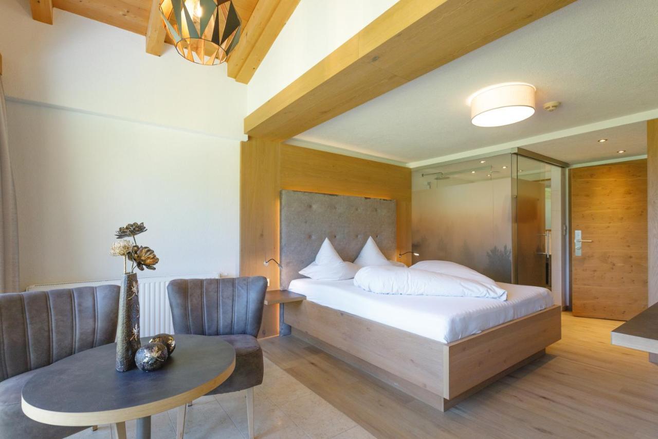 Hin&Weg Das Aparthotel Ried im Zillertal Bagian luar foto