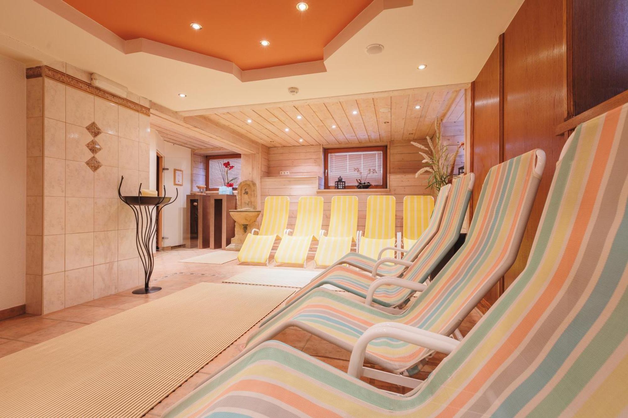 Hin&Weg Das Aparthotel Ried im Zillertal Bagian luar foto