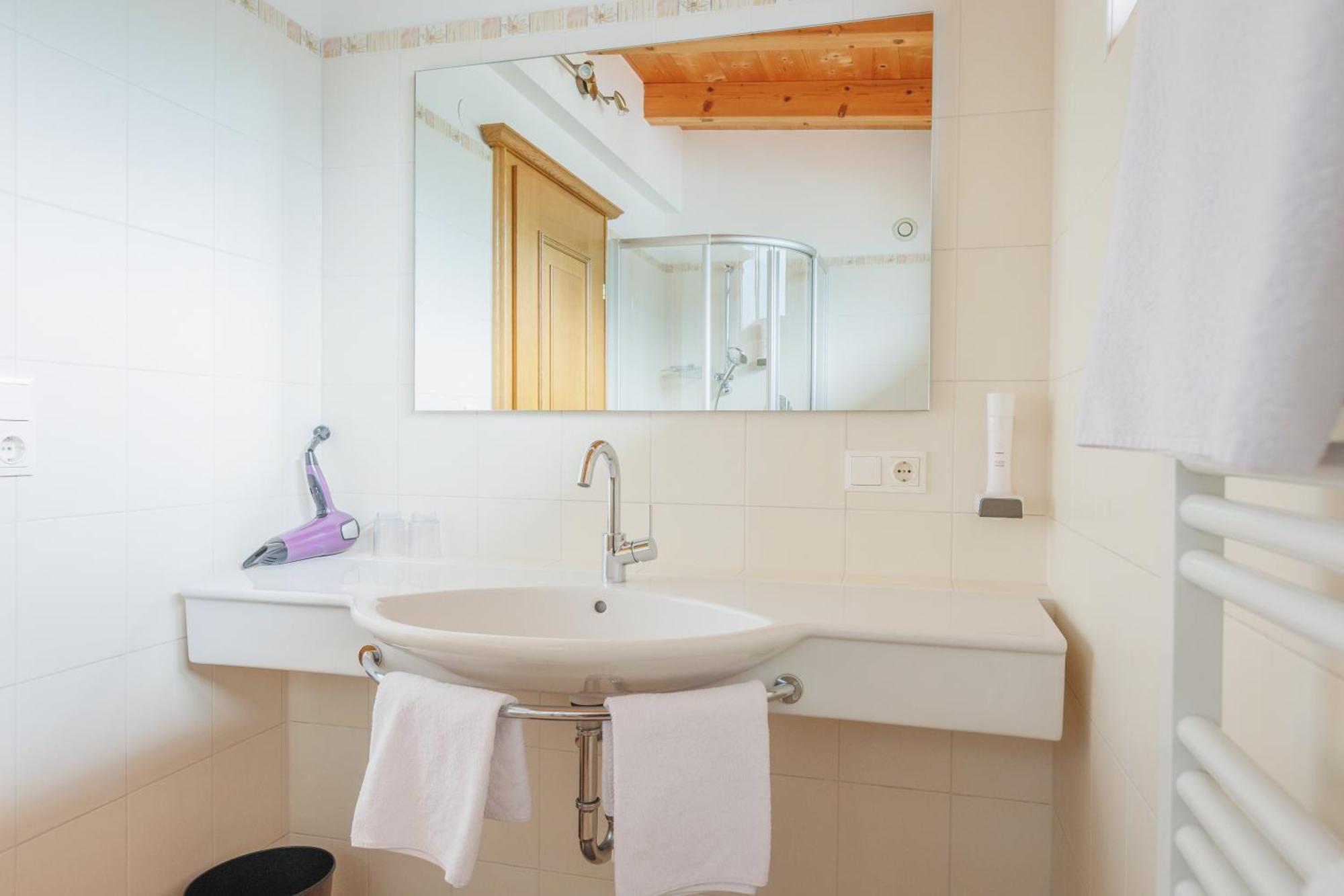 Hin&Weg Das Aparthotel Ried im Zillertal Bagian luar foto