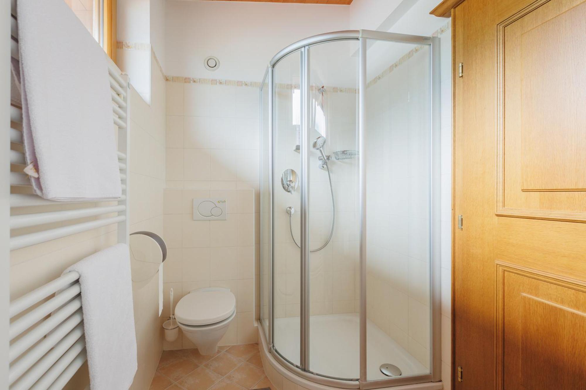 Hin&Weg Das Aparthotel Ried im Zillertal Bagian luar foto