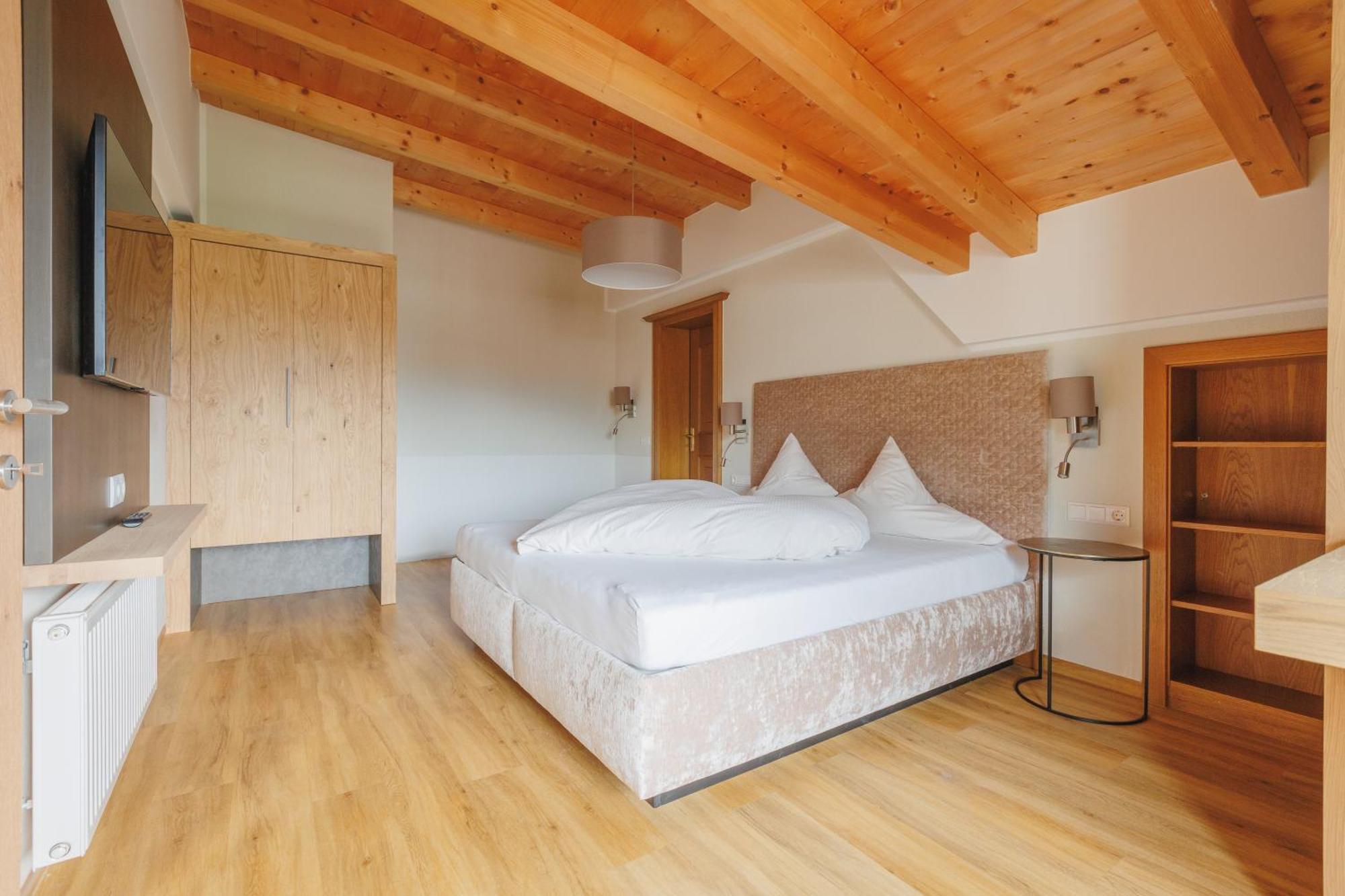 Hin&Weg Das Aparthotel Ried im Zillertal Bagian luar foto