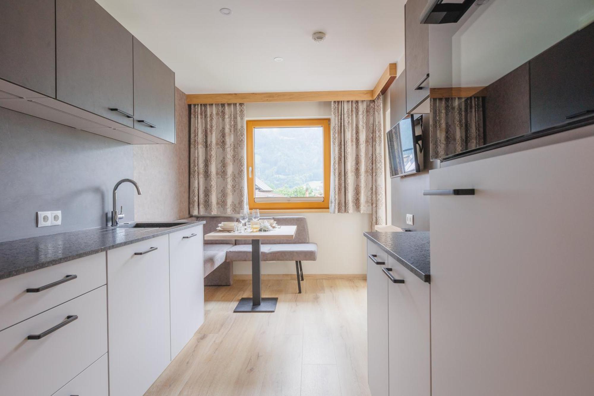 Hin&Weg Das Aparthotel Ried im Zillertal Bagian luar foto