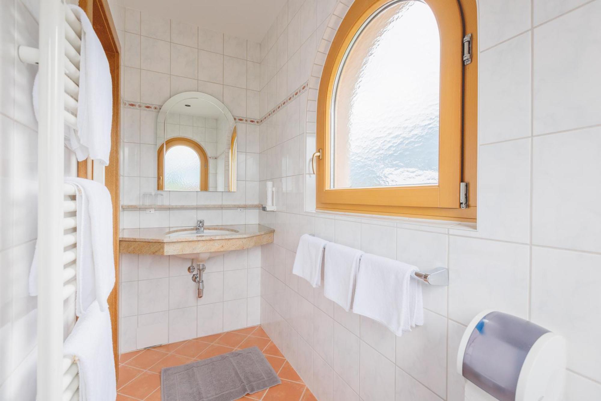 Hin&Weg Das Aparthotel Ried im Zillertal Bagian luar foto