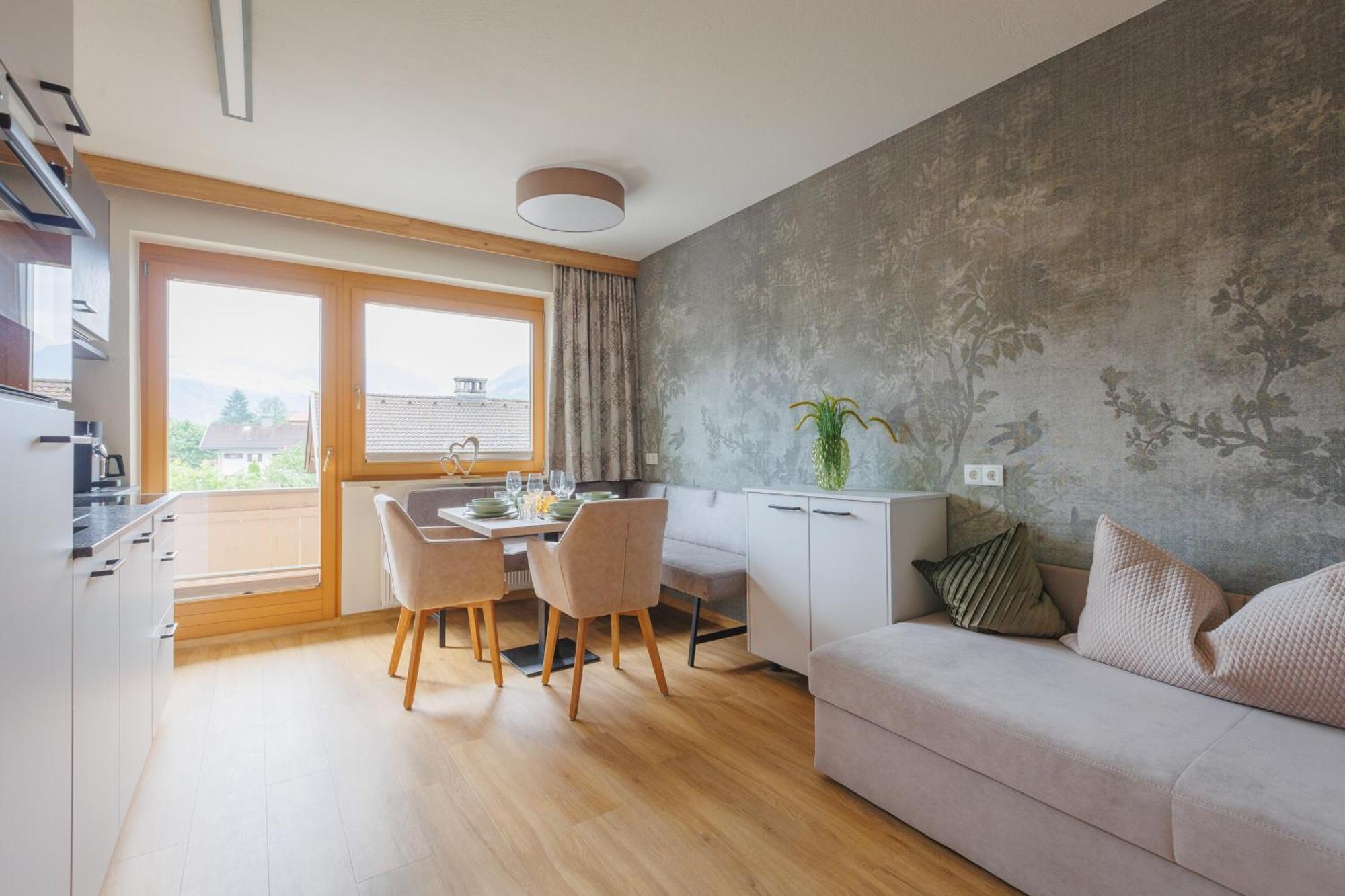 Hin&Weg Das Aparthotel Ried im Zillertal Bagian luar foto