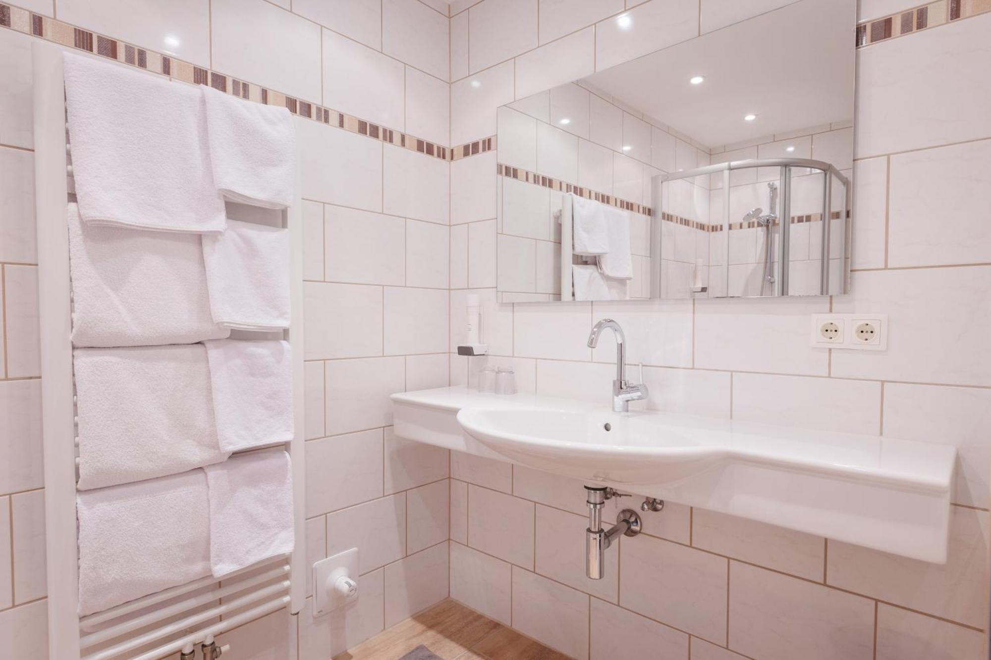 Hin&Weg Das Aparthotel Ried im Zillertal Bagian luar foto