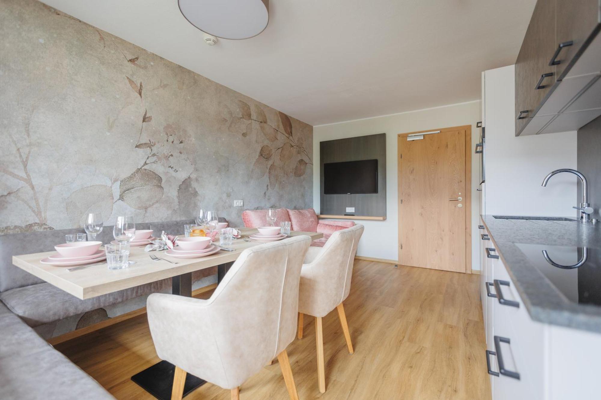 Hin&Weg Das Aparthotel Ried im Zillertal Bagian luar foto